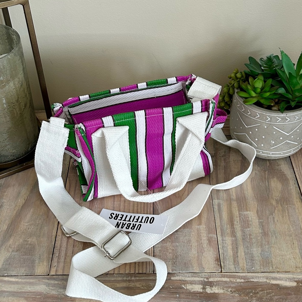 Urban Outfitters Striped Mini Tote - 🆕 - Picture 1 of 14